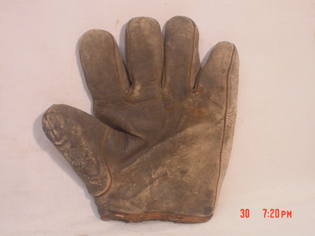 c. 1890's-00's Webless Front